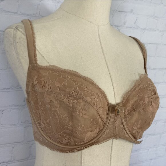 ⭐ 3/$15 Victorias Secret 32DDD Tan Lace Unlined Demi Bra With Adjustable Straps - Picture 2 of 5